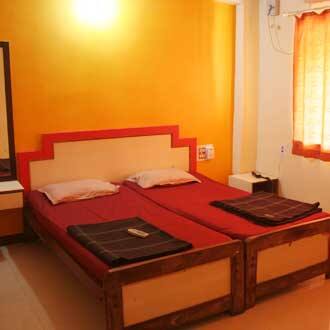 Shiv Malhar Hotel, Amboli 3